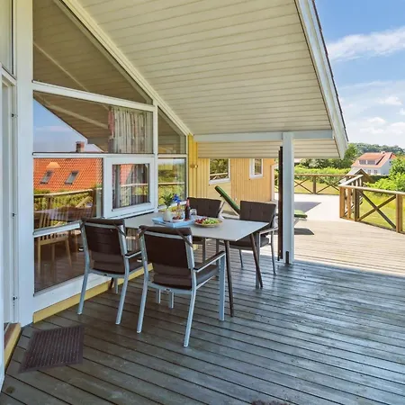 Dagmar - 300m From The Sea By Interhome Nyaraló